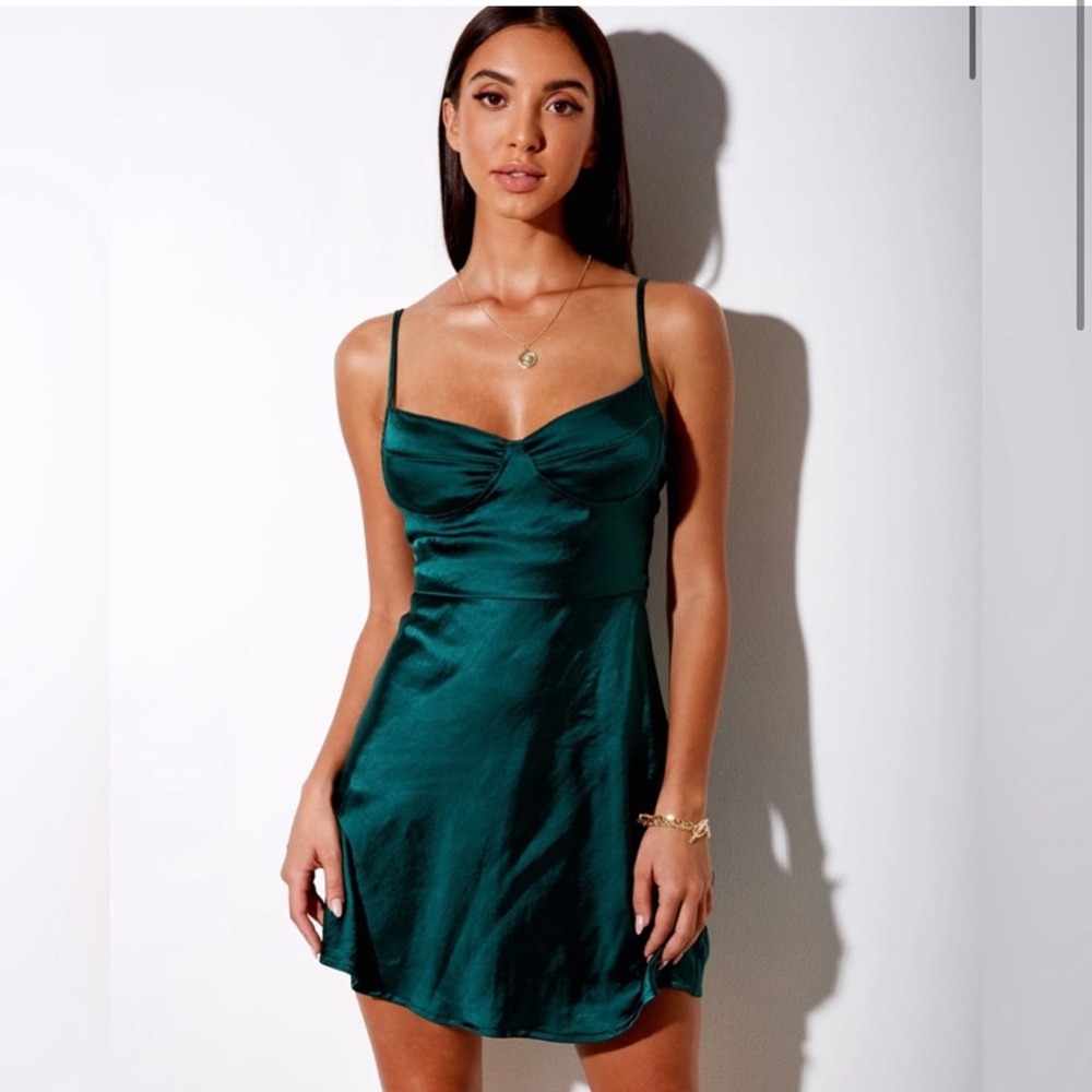 NWT Motel Satin Emerald Forest Green Bodycon Lebby Mini Dress - Size XS